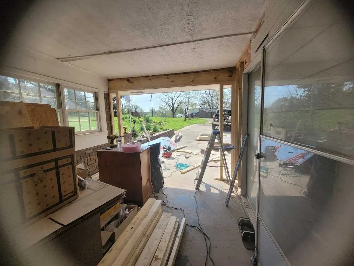 Air movers and dehumidifier for Drying & Dehumidification in Doney Park